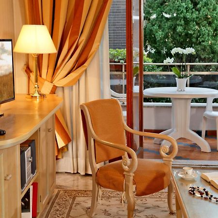 Large Family Apartment E8 Rome Exterior photo